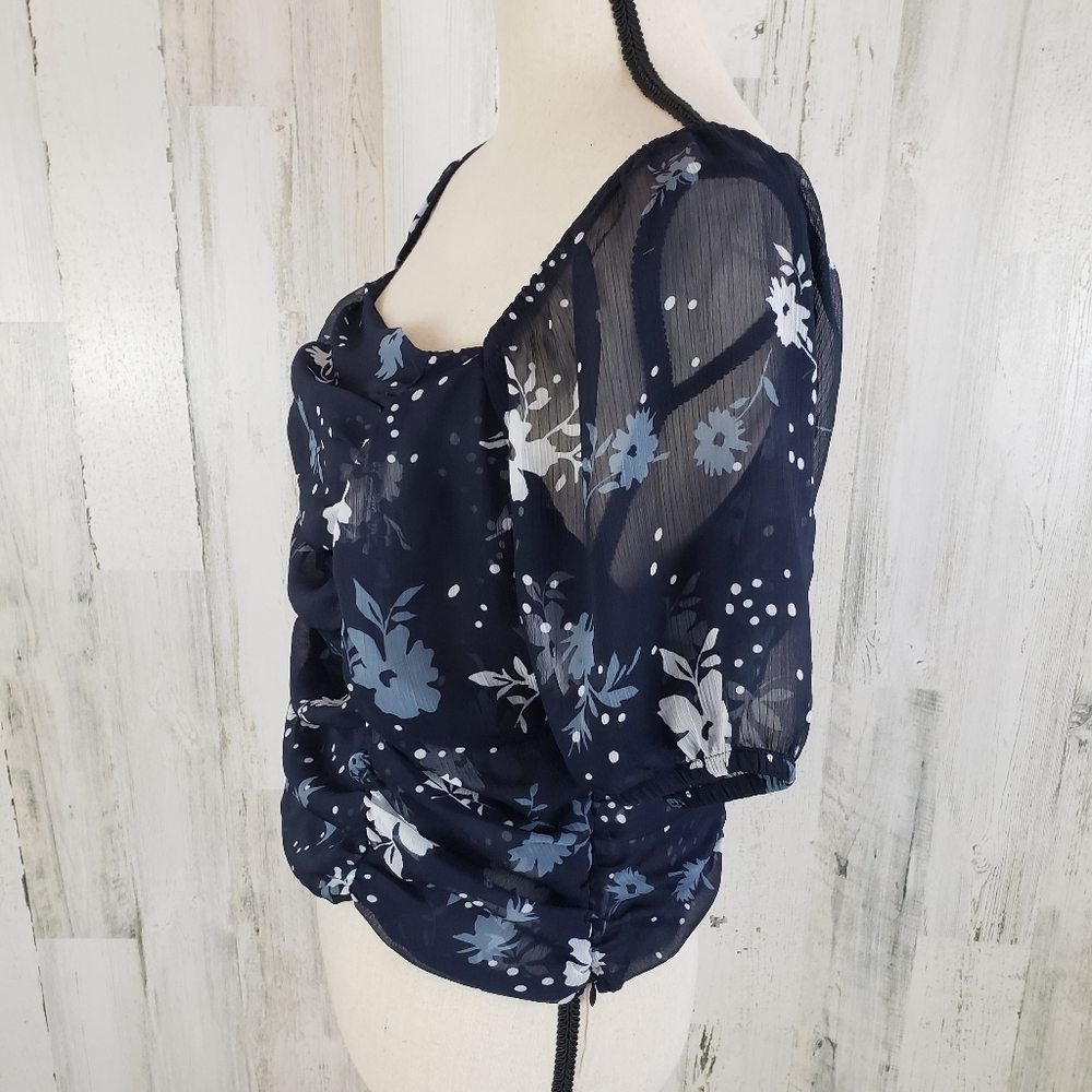 Express Rouched Floral Top Size Large - Picture 4 of 7